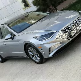 Hyundai Sonata 2021