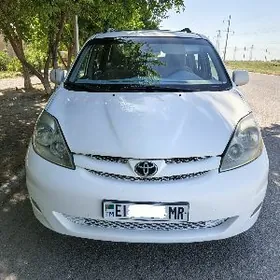 Toyota Sienna 2009