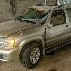 Nissan Pathfinder 1999