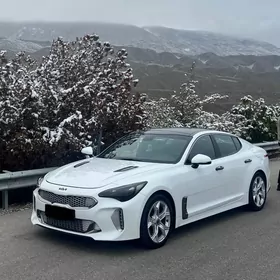 Kia Stinger 2021