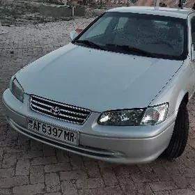 Toyota Camry 2000