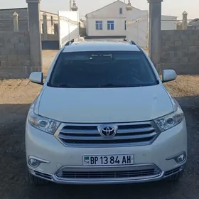 Toyota Highlander 2011