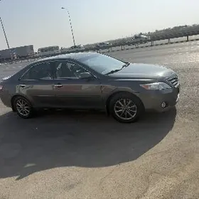 Toyota Camry 2011