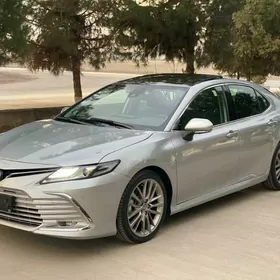 Toyota Camry 2024