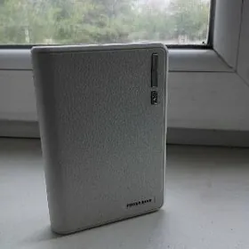 POWERBANK ZARYAD SKLYN BATREY