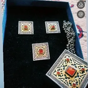 Arassa kümüş...gyzyl çaŷylan