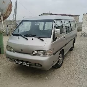 Hyundai H100 2000