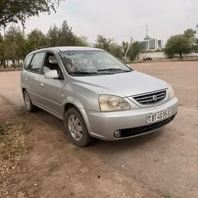 Kia Carens 2004
