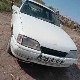 Opel Omega 1990