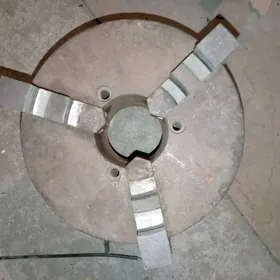 патрон токарный