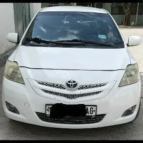 Toyota Yaris 2008