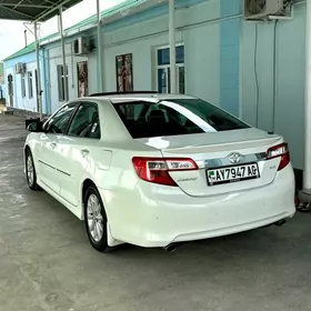 Toyota Camry 2012