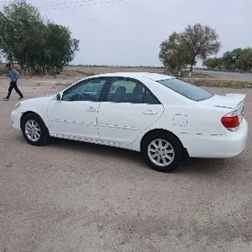 Toyota Camry 2005