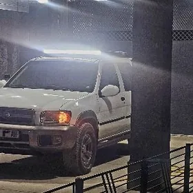 Nissan Pathfinder 2001