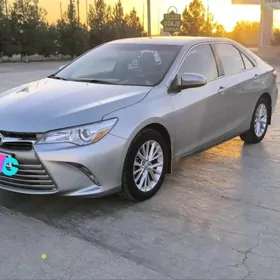 Toyota Camry 2017