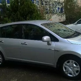 Nissan Versa 2010