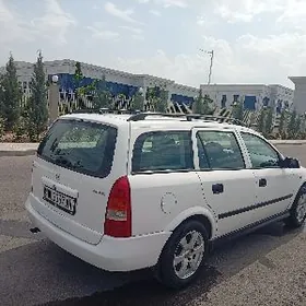 Opel Astra 2000