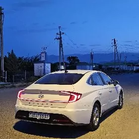 Hyundai Sonata 2021