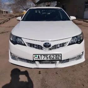 Toyota Camry 2013