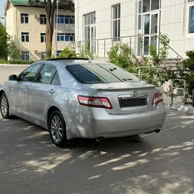 Toyota Camry 2010