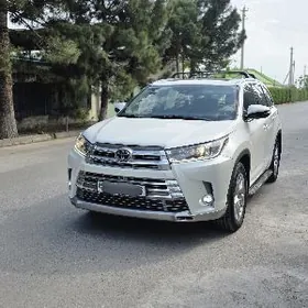 Toyota Highlander 2019