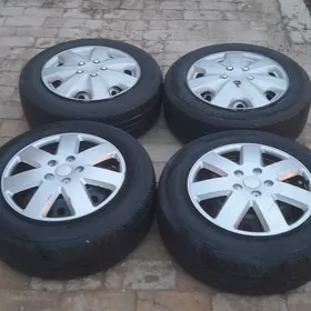 disga pakrişga 215 60 16 ýyly