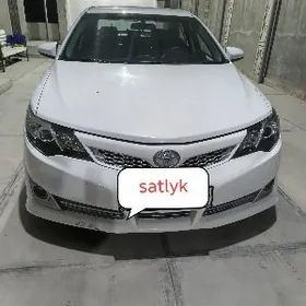 Toyota Camry 2012