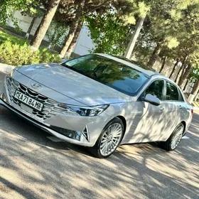 Hyundai Elantra 2021
