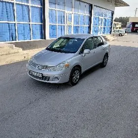 Nissan Versa 2010