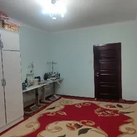 Satlyk jaý Mir 7/1da 3komnat