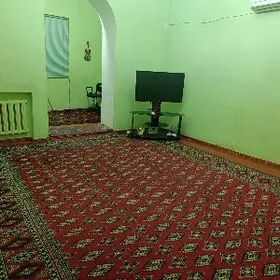 Bezhozaýin kwartira gyz geline