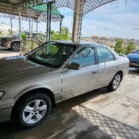 Toyota Camry 2001