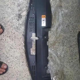 Подкапотник