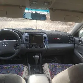 Toyota Camry 2004