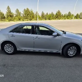 Toyota Camry 2013