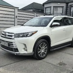 Toyota Highlander 2019