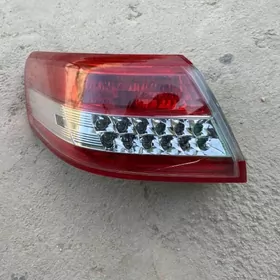 Toyota camry 2011 Yzky stopnik