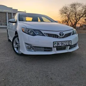 Toyota Camry 2012