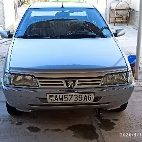 Peugeot 405 2006