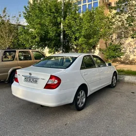 Toyota Camry 2003