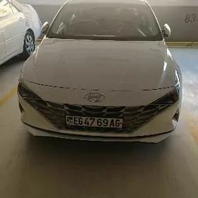 Hyundai Elantra 2021