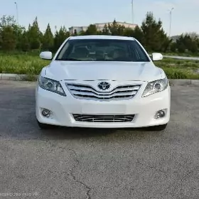 Toyota Camry 2010