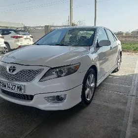 Toyota Camry 2010