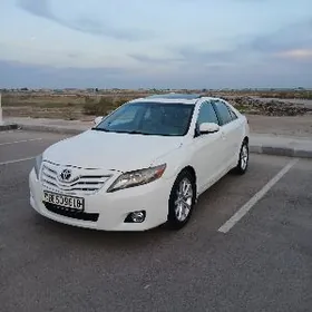 Toyota Camry 2010