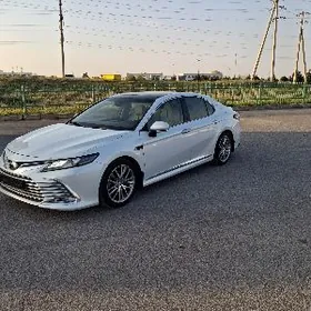Toyota Camry 2022