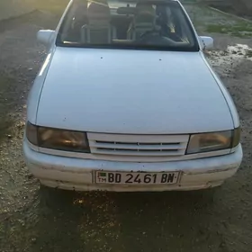 Opel Vectra 1990