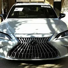 Lexus ES 350 2022