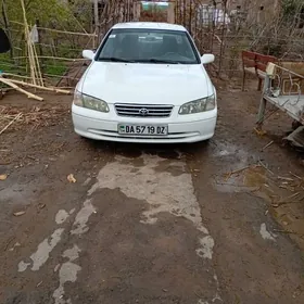Toyota Camry 2001