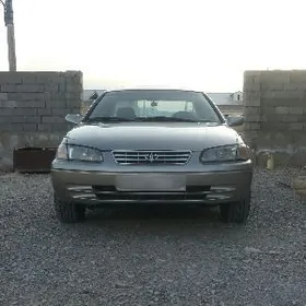 Toyota Camry 1998