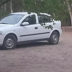 Opel Astra 2005